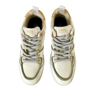 SNKR Project Mens Lafayette Leather Low Top Lace Up, White/Gold Size 8 TV Worn